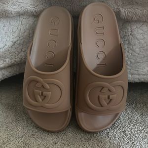 GUCCI SLIDES. EURO SIZE 40